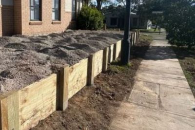 timber retaining walls Penrith